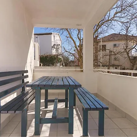 Apartament Amazing In With View Pirovac