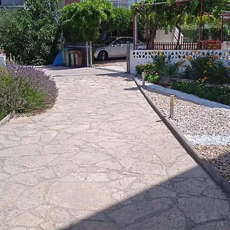 Amazing In With View