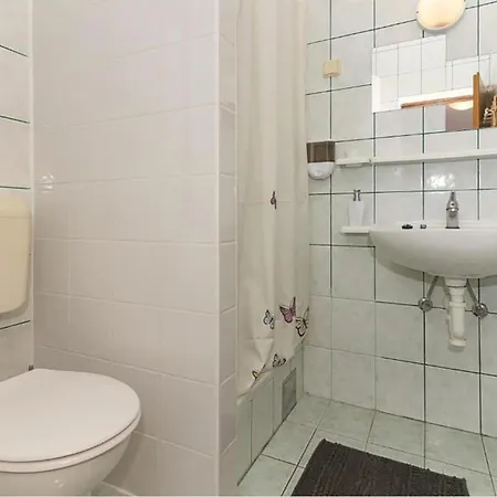 Amazing In With View *