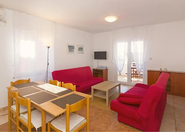 Amazing In With View Appartement Pirovac